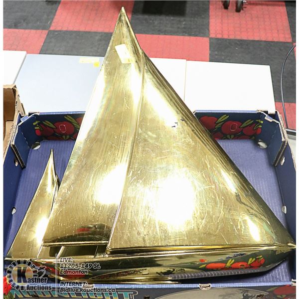 2 YACHT WALL PLAQUES-PLASTIC