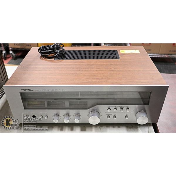 VINTAGE WOOD CASE / SILVER FACE STEREO RECEIVER