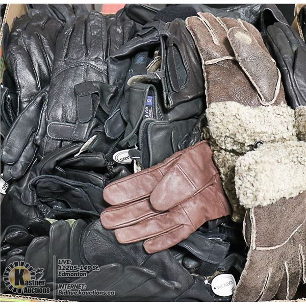 FLAT LOT OF BRAND NEW LEATHER PURSES