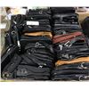 Image 1 : FLAT LOT OF BRAND NEW LEATHER PURSES