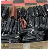 Image 1 : FLAT LOT OF BRAND NEW LEATHER PURSES