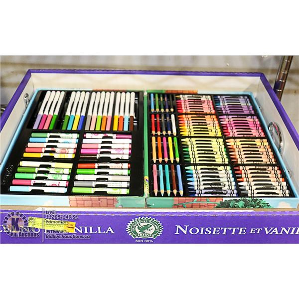 CRAYOLA SET IN LARGE CARRY CASE,PENCILS/CRAYONS