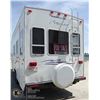 Image 3 : 2000 FLEETWOOD PROWLER 32.5FT