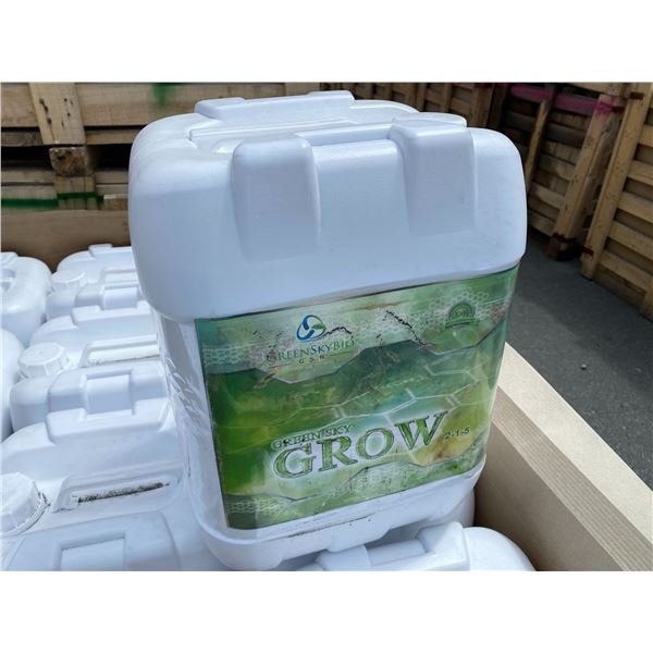 CRATE OF GREEN SKY BIO 'GROW' FERTILIZER, CRATE CONTAINS 24 X 24 LITRE JUGS, TOTAL OF 576 LITRES