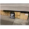 Image 1 : 5 BOXES OF BLACK / WHITE CLOTH VENDING BAGS, 2 BOXES OF DRAPES & 2 BAG HOLDERS