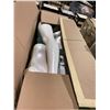 Image 2 : 3 WHITE STORE DISPLAY MANNEQUINS