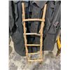 Image 1 : Rustic decor ladder