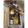 Image 2 : Tool box and contents