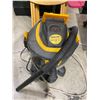 Image 1 : Shop vac