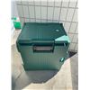 Image 2 : Storage box cambro