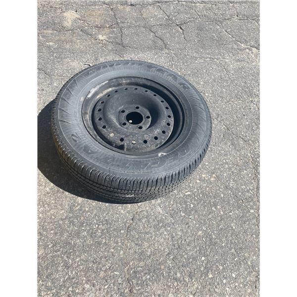 Tire on rim p215/65r15