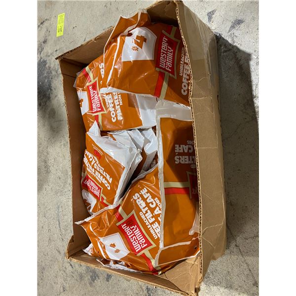 Case of coffee filters