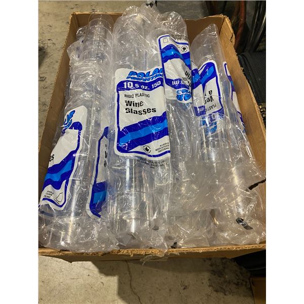 Case of plastic wine glasses