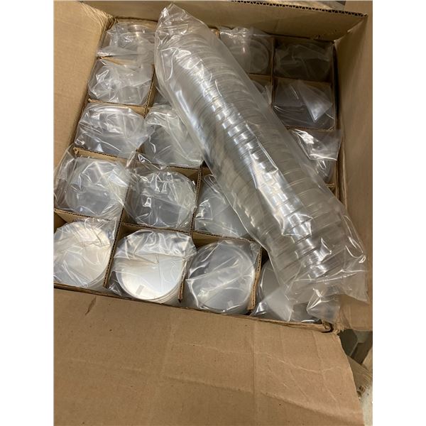 Petri dishes case full