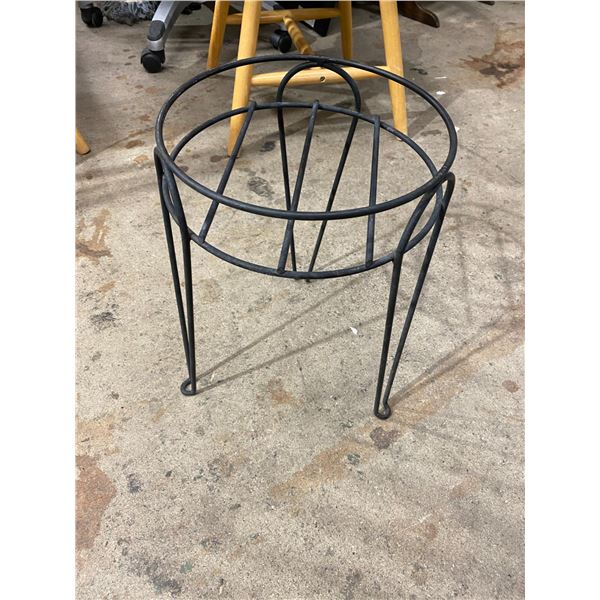 Plant stand