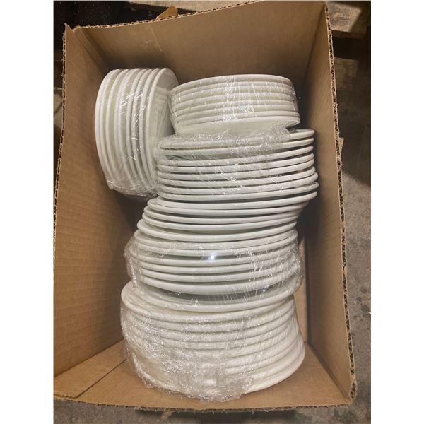 Lot white plates