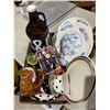 Image 1 : Lot kitchenware and collectibles