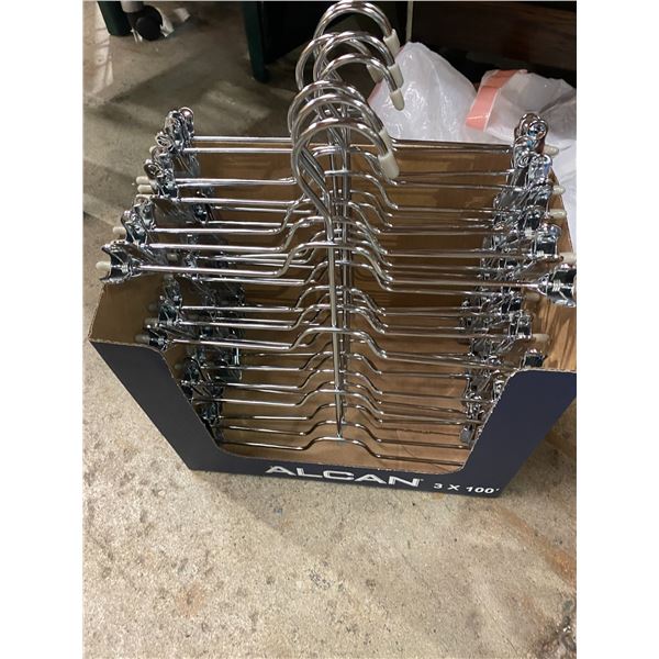 8 pant or skirt hangers