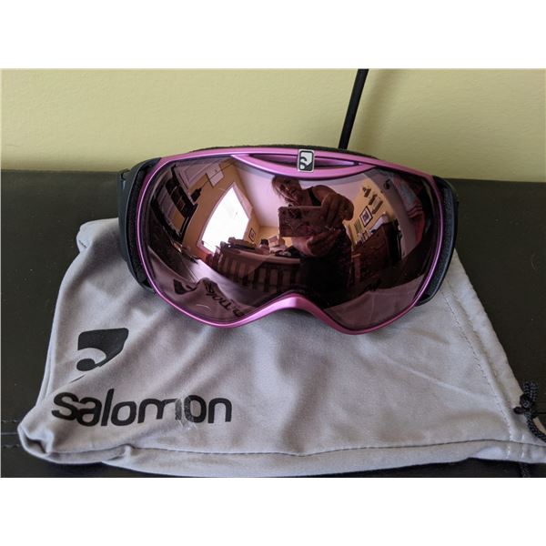 Salomon ski goggles pink