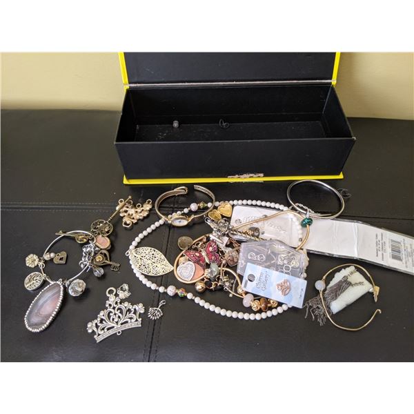 box vintage jewelry