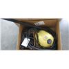 Image 2 : Steam cleaner and greenhouse