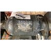 Image 2 : BALDOR 1/3HP BENCH GRINDER/BUFFER