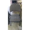 Image 2 : NUNA CAR SEAT - MANUFACTURED 2017 AND FOLDING CHAIR