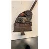 Image 2 : CAST IRON MODEL 4 HANDNIB TOOL - MANUAL METAL NIBBLER