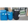 Image 2 : 4 plastic and cardboard barrels