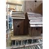 Image 2 : WOOD BIRD HOUSE - 31 INCHES TALL