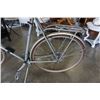 Image 2 : GREY APOLLO ROAD BIKE