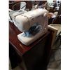 Image 1 : OMEGA SEWING MACHINE