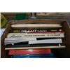Image 5 : Box and tray of collectibles/history books with 400+ vintage postcards