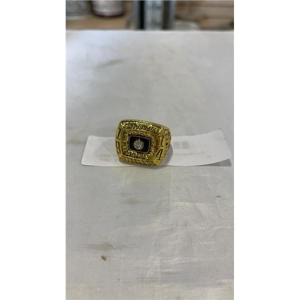 1974 replica Pittsburg steelers superbowl ring