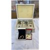 Image 1 : Case of jewelry with 2 bracelets