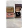 Image 3 : Case of 8 necklaces with 6 dinner rings