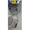 Image 2 : 3 decorative metal planters and stand