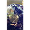 Image 4 : STONE GLOBE ON BRASS STAND - GLOBE CRACKED, INLAY PEELING 38 INCHES TALL