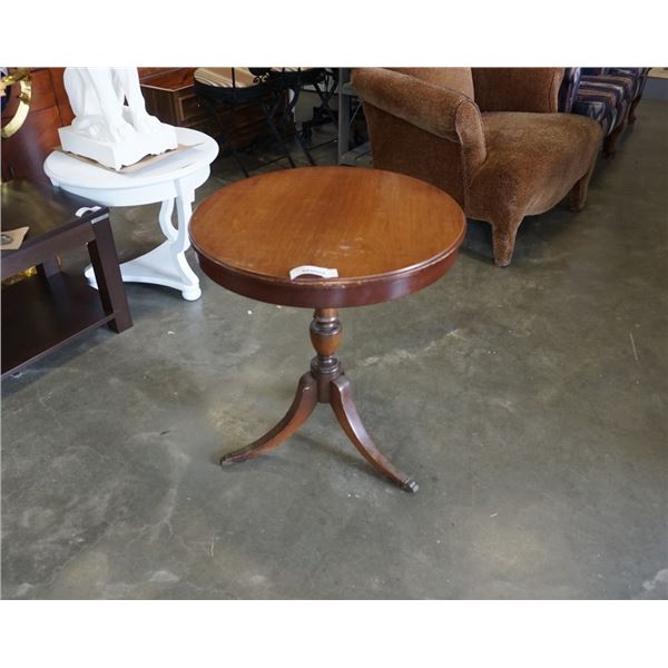 DUNCAN PHYFE PARLOUR TABLE