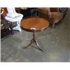 Image 1 : DUNCAN PHYFE PARLOUR TABLE
