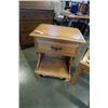 Image 3 : MAPLE 1 DRAWER NIGHTSTAND AND GLASSTOP ENDTABLE