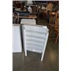 Image 3 : 2 LOCKING METAL CABINETS WITH KEYS