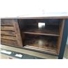 Image 3 : FLOOR MODEL MODERN SLIDING DOOR TV CONSOLE - RETAIL $299