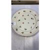 Image 2 : LOT OF VILEROY AND BACH PETITE FLEUR PLATES, BOWL AND 2 CUPS
