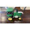 Image 1 : JOHN DEERE METAL TRACTOR - APPROX 8 INCHES TALL
