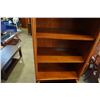 Image 4 : 78 INCH TALL SKLAR PEPLAR BOOKSHELF