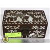 Image 1 : ANTIQUE JEWELRY BOX