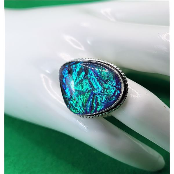 7)  AUSTRALIAN TRIPLET FIRE OPAL RING IN SHADES