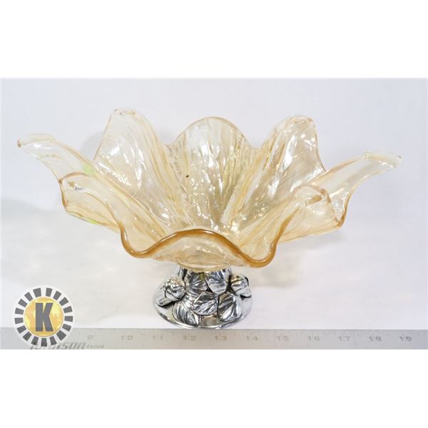 ART GLASS BOWL