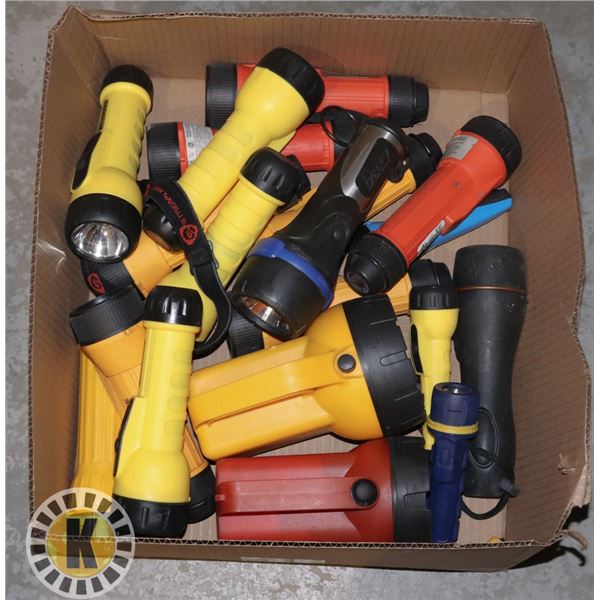 BOX LOT OF FLASHLIGHTS